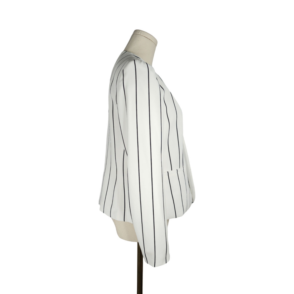 Bar III Women's White and Black Striped Open-Front Blazer Sz. M - Picture 3 of 5